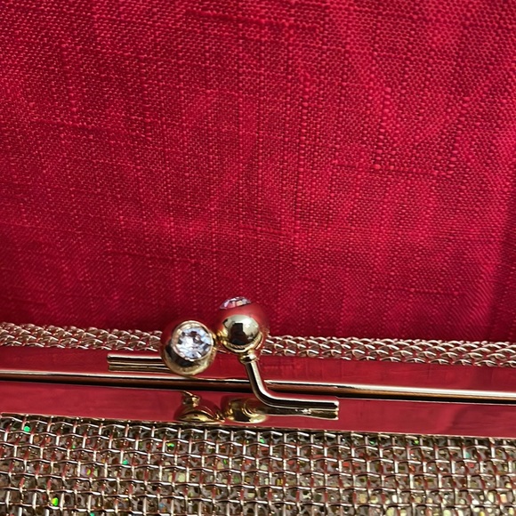 Women’s Gorgeous Gold Purse with white sparkle Tiny Stones Embedded. NWOT - Picture 2 of 14